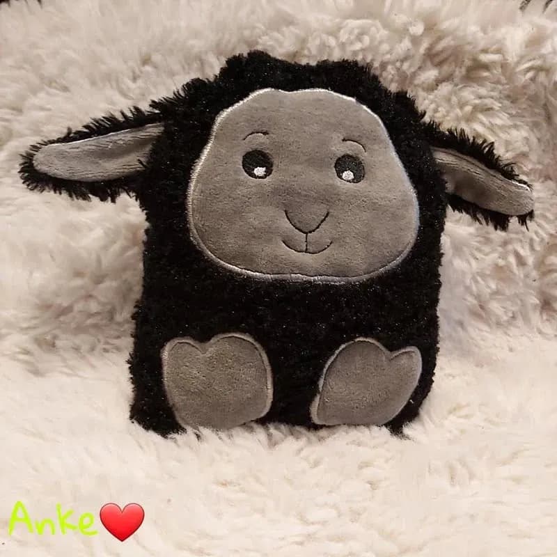 ITH Stickdatei Kuschellamm Lasse 3