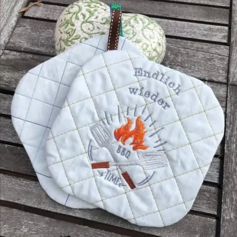 ITH Topflappen Stickdatei Blanko – Topfi komplett im Rahmen sticken | stiXXie 2