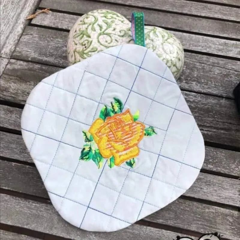 ITH Topflappen Stickdatei Blanko – Topfi komplett im Rahmen sticken | stiXXie 4