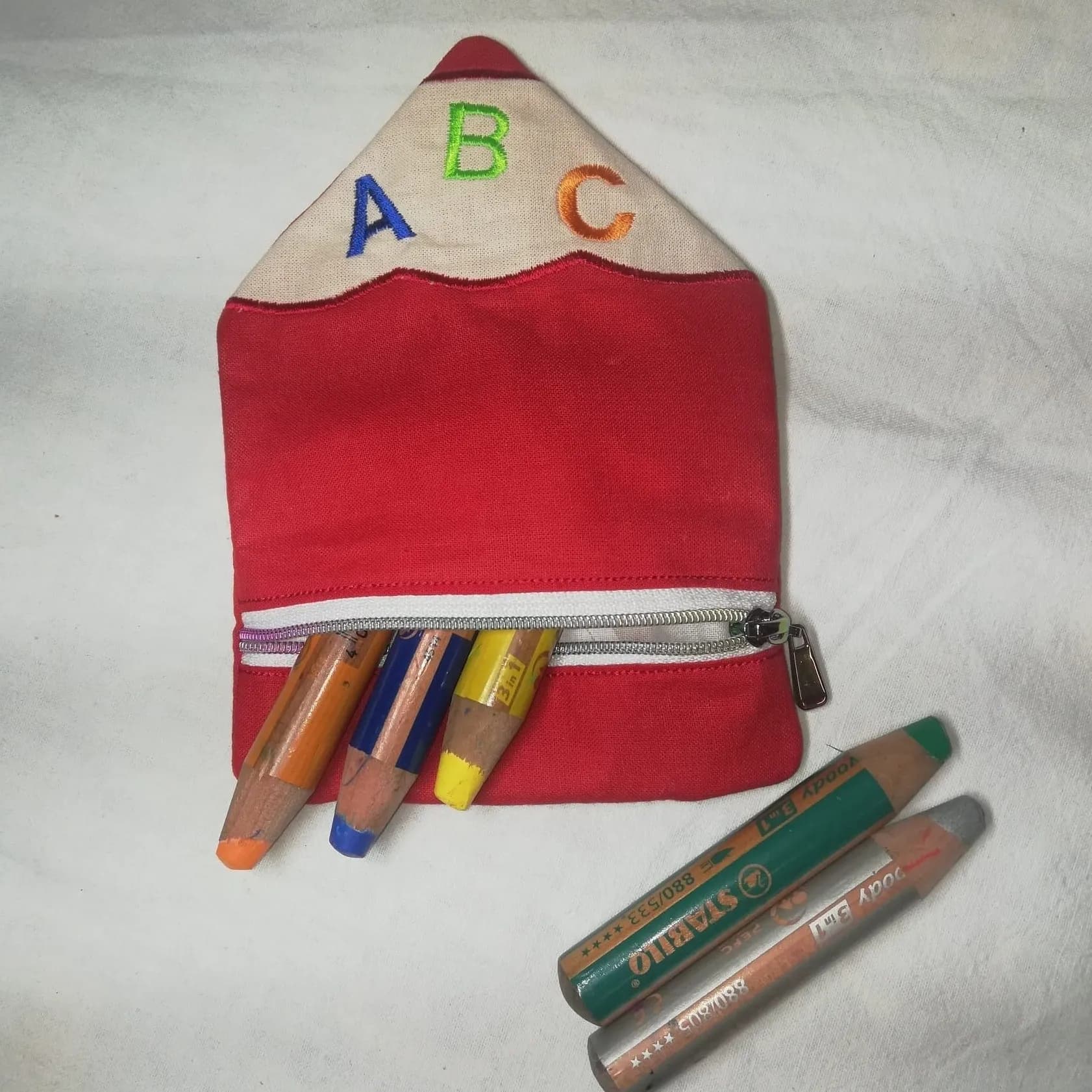ITH Stickdatei Stiftetasche Buntstift